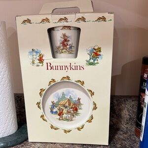 Royal Doulton Bunnykins Children's Dish Set - Cream with Multicolor Bunny Scenes